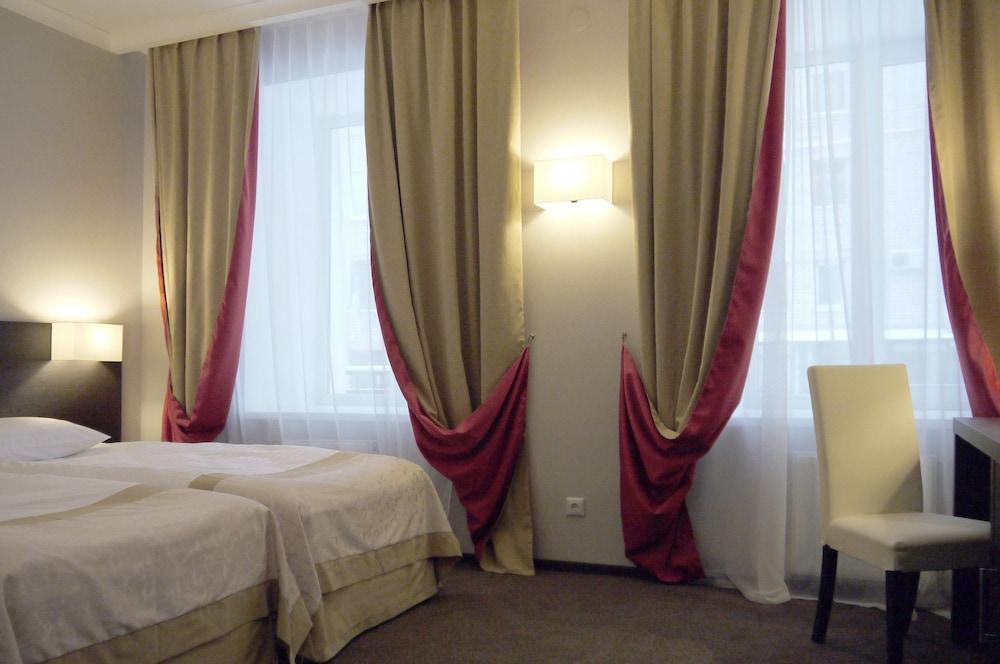 Optima Collection Kharkiv Hotel Phòng bức ảnh