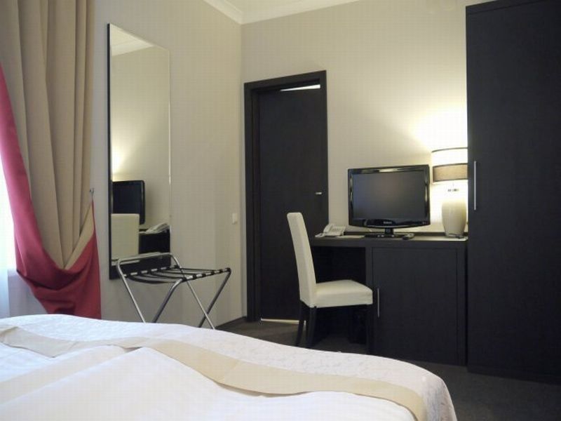 Optima Collection Kharkiv Hotel Phòng bức ảnh