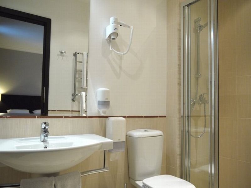 Optima Collection Kharkiv Hotel Phòng bức ảnh