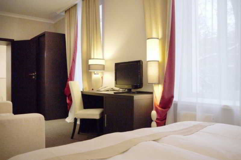 Optima Collection Kharkiv Hotel Phòng bức ảnh