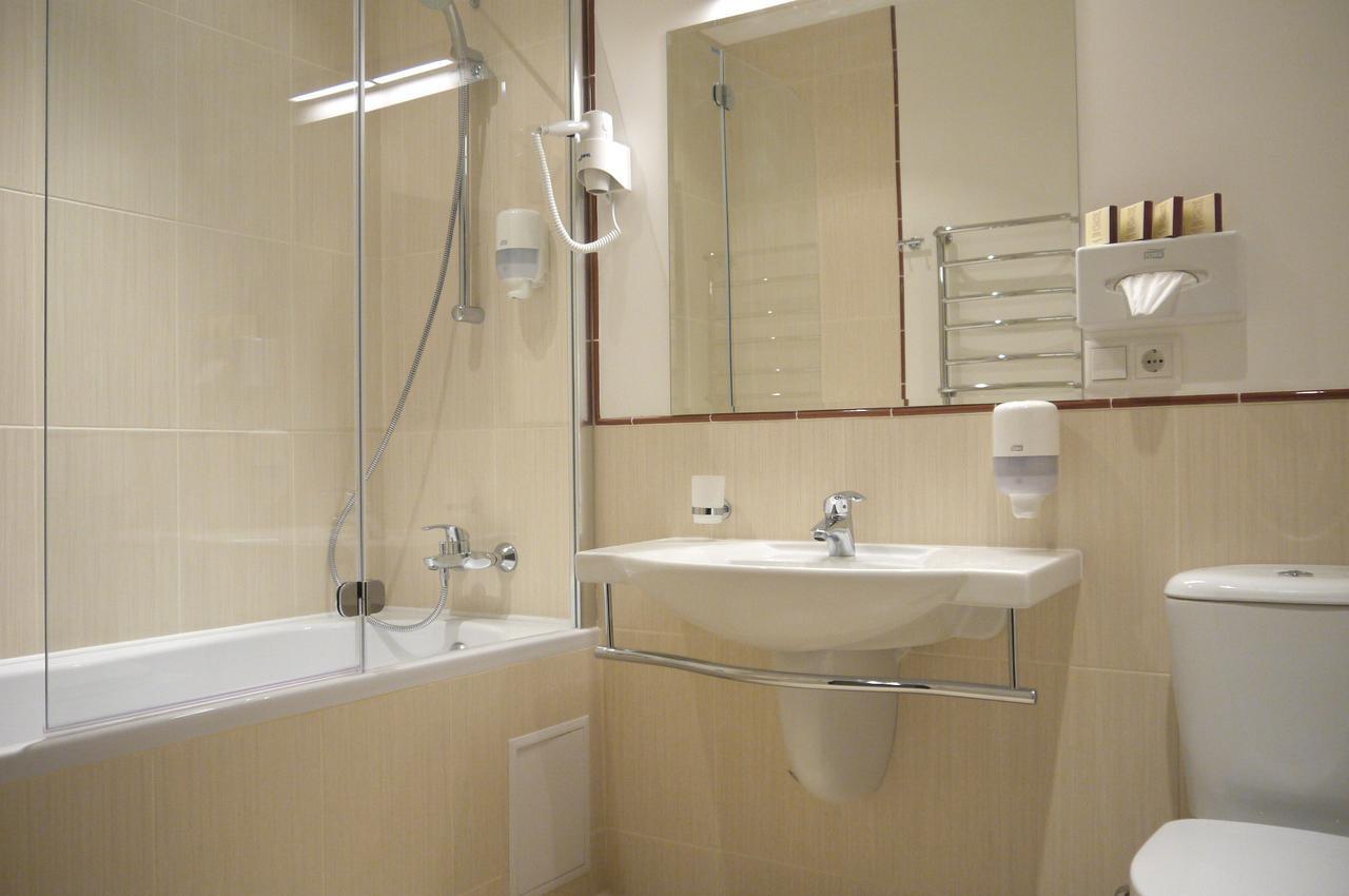 Optima Collection Kharkiv Hotel Phòng bức ảnh